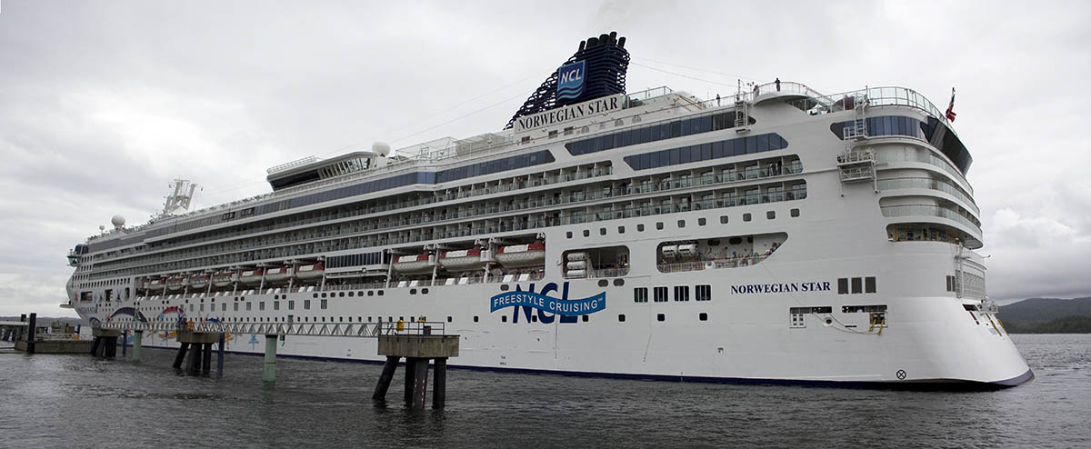 Norwegian Star at sea